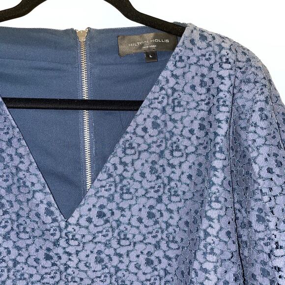 HILTON HOLLIS Blue Lace Top Size L - Picture 2 of 7